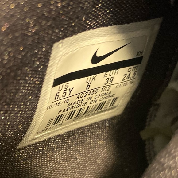 NIKE KYRIE V 5 Kobe MAMBA MENTALITY BASKETBALL SHOES GS 4Y & 5Y - Picture 8 of 10